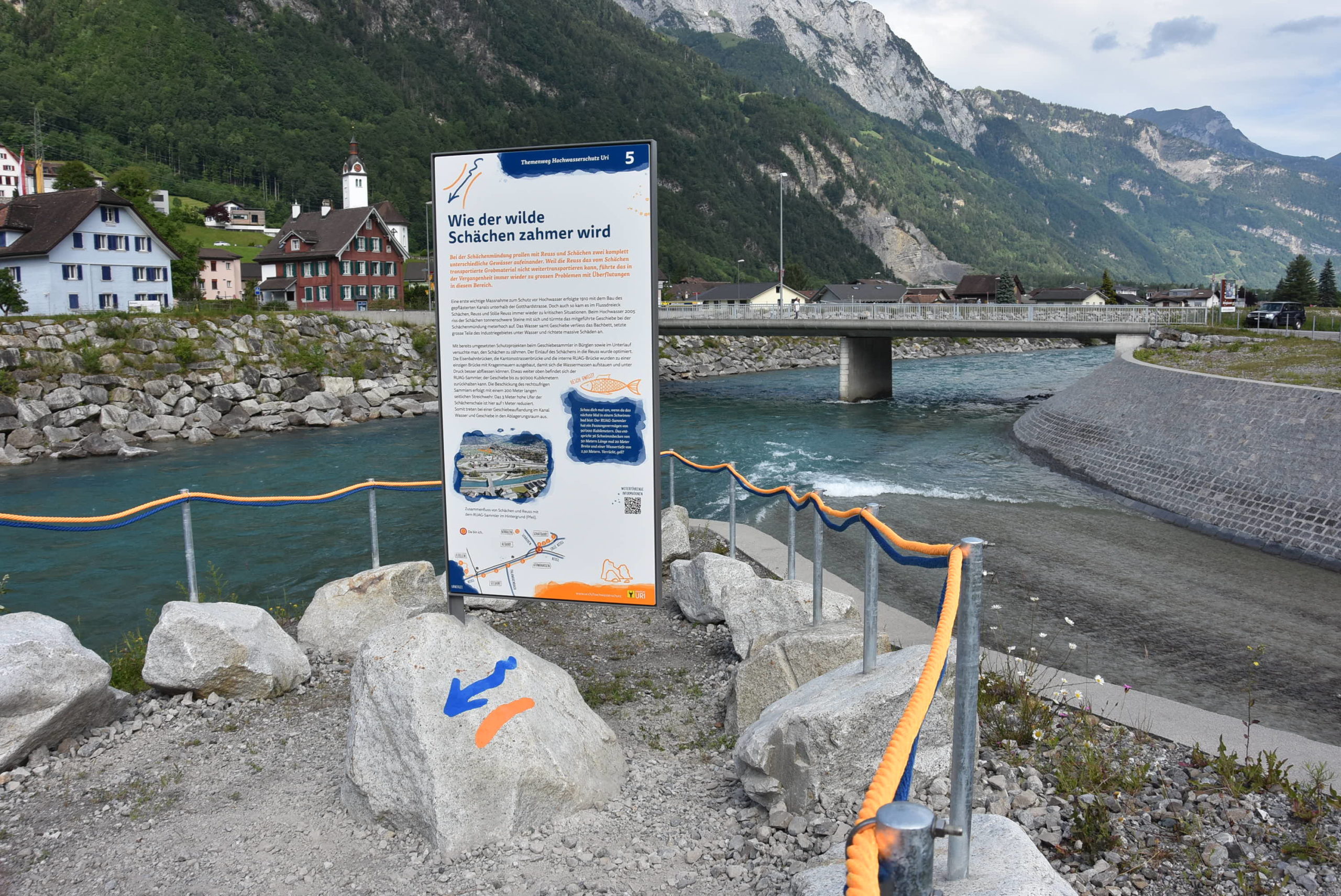 Der Themenweg zum Hochwasserschutz im Urner Talboden. (Foto: Melissa Siegfried)